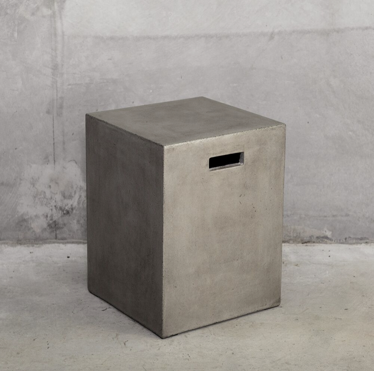 Concrete stool (rectangle)